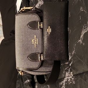 Lucy crossbody with slim wallet Coach